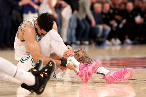 开云体育下载-史蒂文斯：塔图姆心胜心极强 即使康复训练也在全力以赴