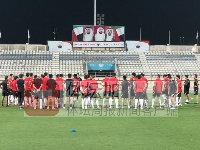 开云官网-国足换场恢复训练 朱辰杰因伤暂在酒店休整